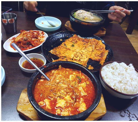 O Se O Restaurant - Accommodation Directory 0