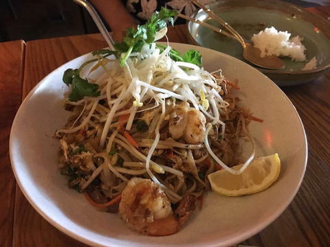 Mango Tree Thai - Accommodation Directory 0