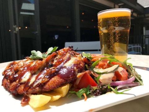 The Dale Bar & Bistro - Accommodation Directory 0