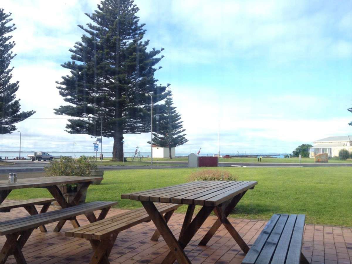 Millicent SA Accommodation Directory