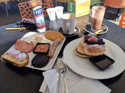 Chippy's Fish Cafe - Jindalee - Accommodation Directory 0