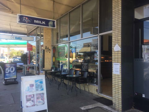 Trishes Lunch Stop - Accommodation Directory 0