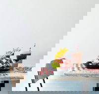 Sideshow Burgers - Accommodation Directory