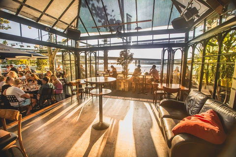 The Left Bank - Accommodation Directory 0