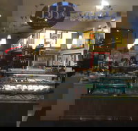 BB's Caf - Stafford - Accommodation Directory