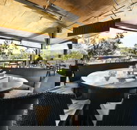 Pacific Pines Tavern - Accommodation Directory