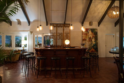 Shut The Gate Wines - Accommodation Directory 2