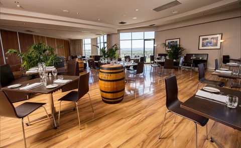 Baudins Restaurant At McCracken Country Club - Accommodation Directory 2