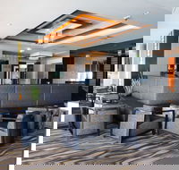 Reid's Lounge at The Breakwater - Accommodation Directory