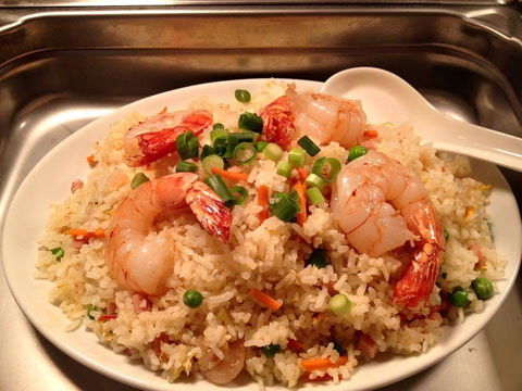 Woks Up - Accommodation Directory 0