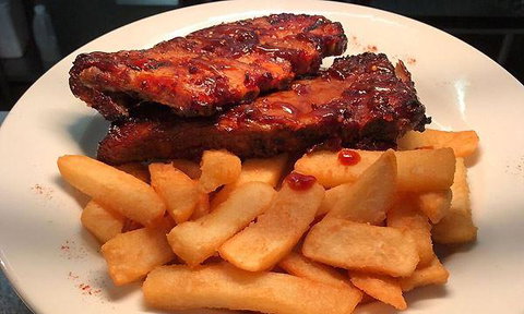 The Loose Goose Bar & Restaurant - Accommodation Directory 0