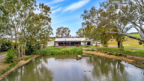 Jaeschkes Hill River Clare Estate - Accommodation Directory 0