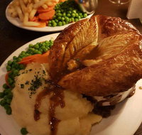 Cock  Bull - Accommodation Directory