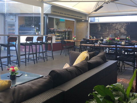 Black Bird Coffee House - Accommodation Directory 2