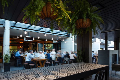 Ostani Lounge, Bar & Restaurant - Accommodation Directory 1