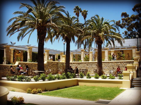 FINO Seppeltsfield - Accommodation Directory 1