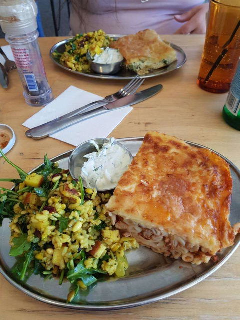 HAM - Harry & Mario - Accommodation Directory 0