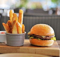 Tradewinds Bar  Bistro - Accommodation Directory
