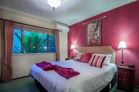 Ruby's Cafe - Accommodation Directory 21
