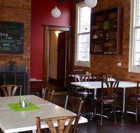 The Apple Tree Cafe - Accommodation Directory