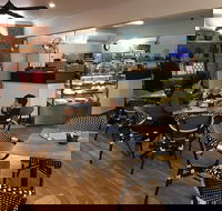 Chaddies On Regent - Accommodation Directory