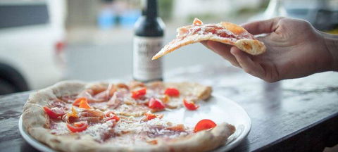 The Hub Pizza & Beer - Accommodation Directory 6