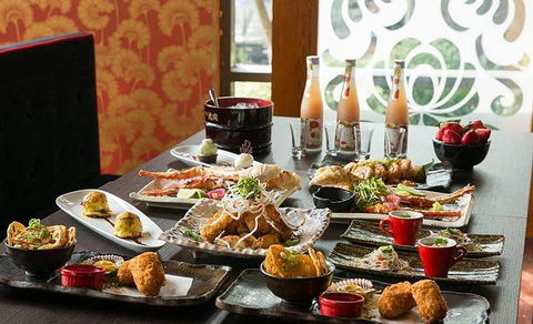 Aurora Ozone Hotel Restaurant - Accommodation Directory 2