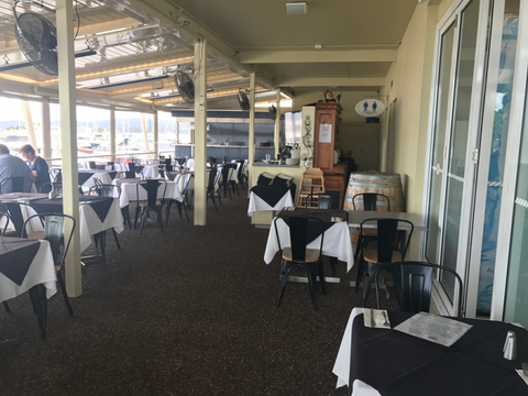 The Deck Cafe, Restaurant & Bar - Accommodation Directory 4