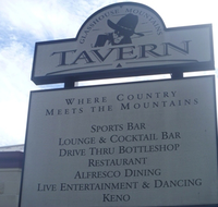 Glass House Mountains Tavern - Accommodation Directory