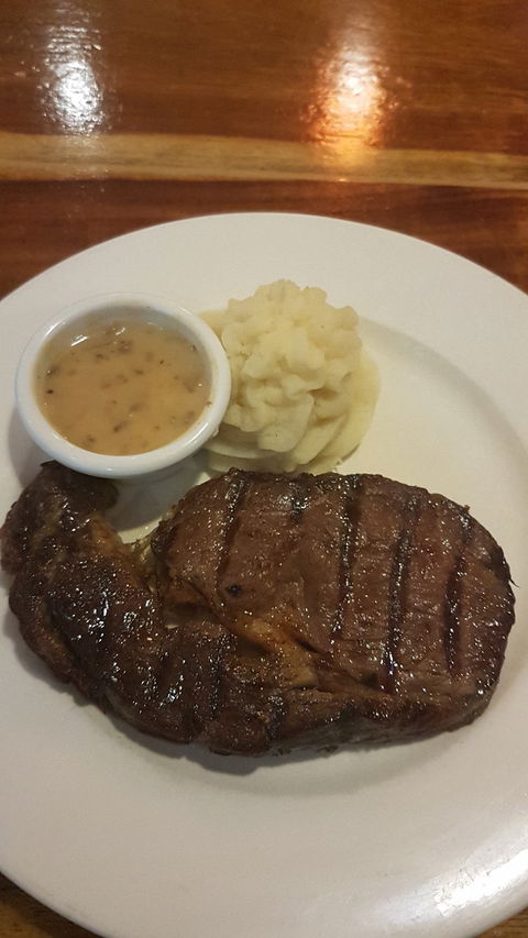 Hog’s Breath Cafe Rockhampton - Accommodation Directory 9