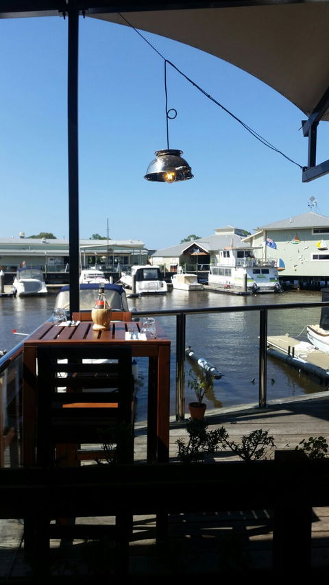 Italian Marina Pizza Restaurant - Accommodation Directory 6