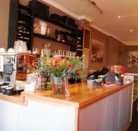 Friends On The Hill - Accommodation Directory