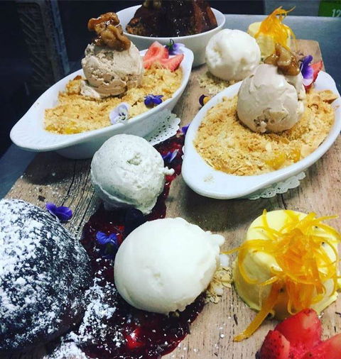 RST Seafood Restaurant - Accommodation Directory 11