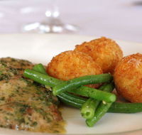 The Foreshore Bar  Restaurant - Accommodation Directory