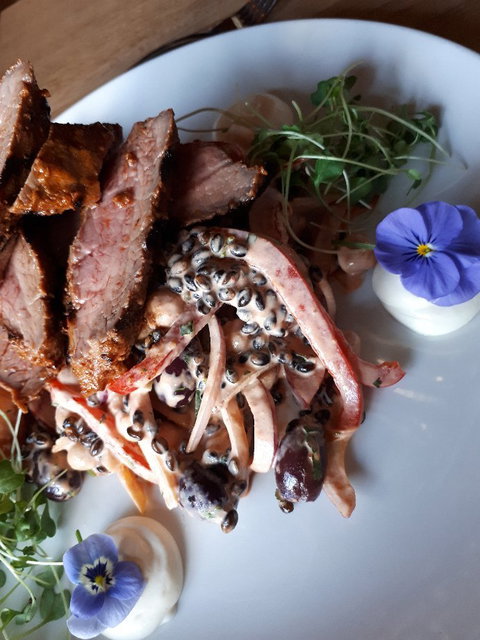 St Albi - Accommodation Directory 6