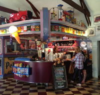 Cruzin' in the 50's Diner - Accommodation Directory
