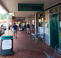 J J's Coffee Lounge - Accommodation Directory