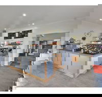 Meander Bridge Cafe - Accommodation Directory