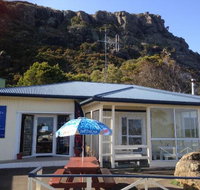 Nut Rock Cafe - Accommodation Directory