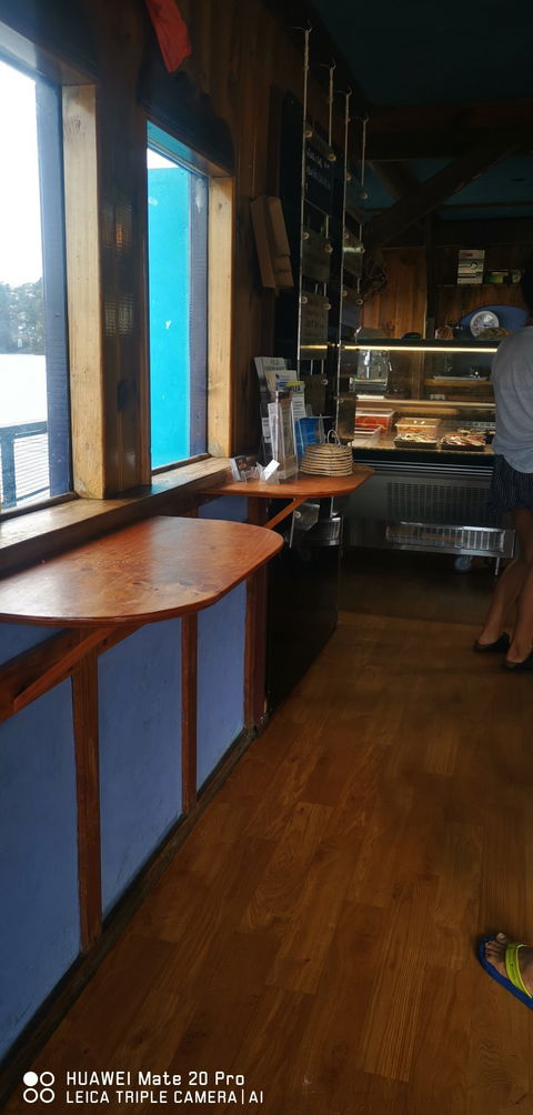 Skippers Floating Eatery - Accommodation Directory 2