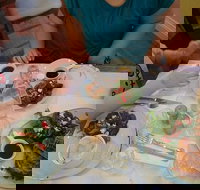 The Speckled Hen Cafe - Accommodation Directory