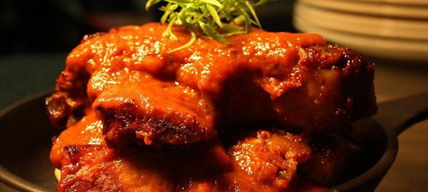 The Robertson Hotel Dining Room - Accommodation Directory 2