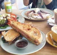Meal-Up - Accommodation Directory