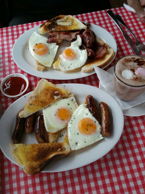 The Mushroom At No 61 Cafe - Accommodation Directory 2