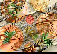 Pick 'em Pizzas - Accommodation Directory