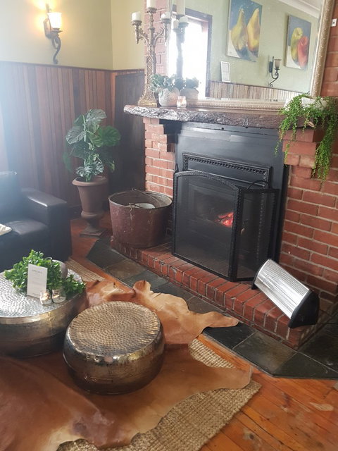 Inglewood Inn - Accommodation Directory 9
