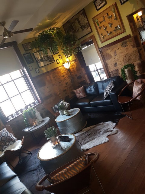 Inglewood Inn - Accommodation Directory 5
