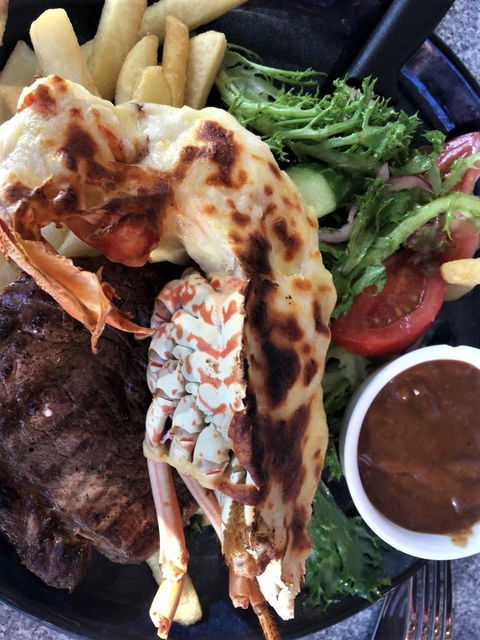 Finn McCool's - Norwood Hotel - Accommodation Directory 6