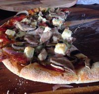 Frogs  Roses - Accommodation Directory