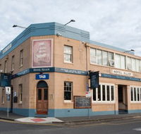 Hotel Elliot - Accommodation Directory